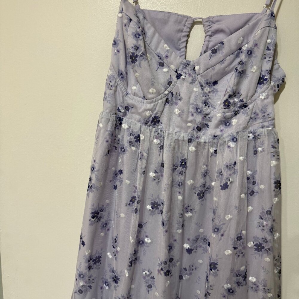 VICI Joselyn Sweetheart Floral Maxi Dress – Lavender Floral Size L ✨💜🌸 - Picture 8 of 14